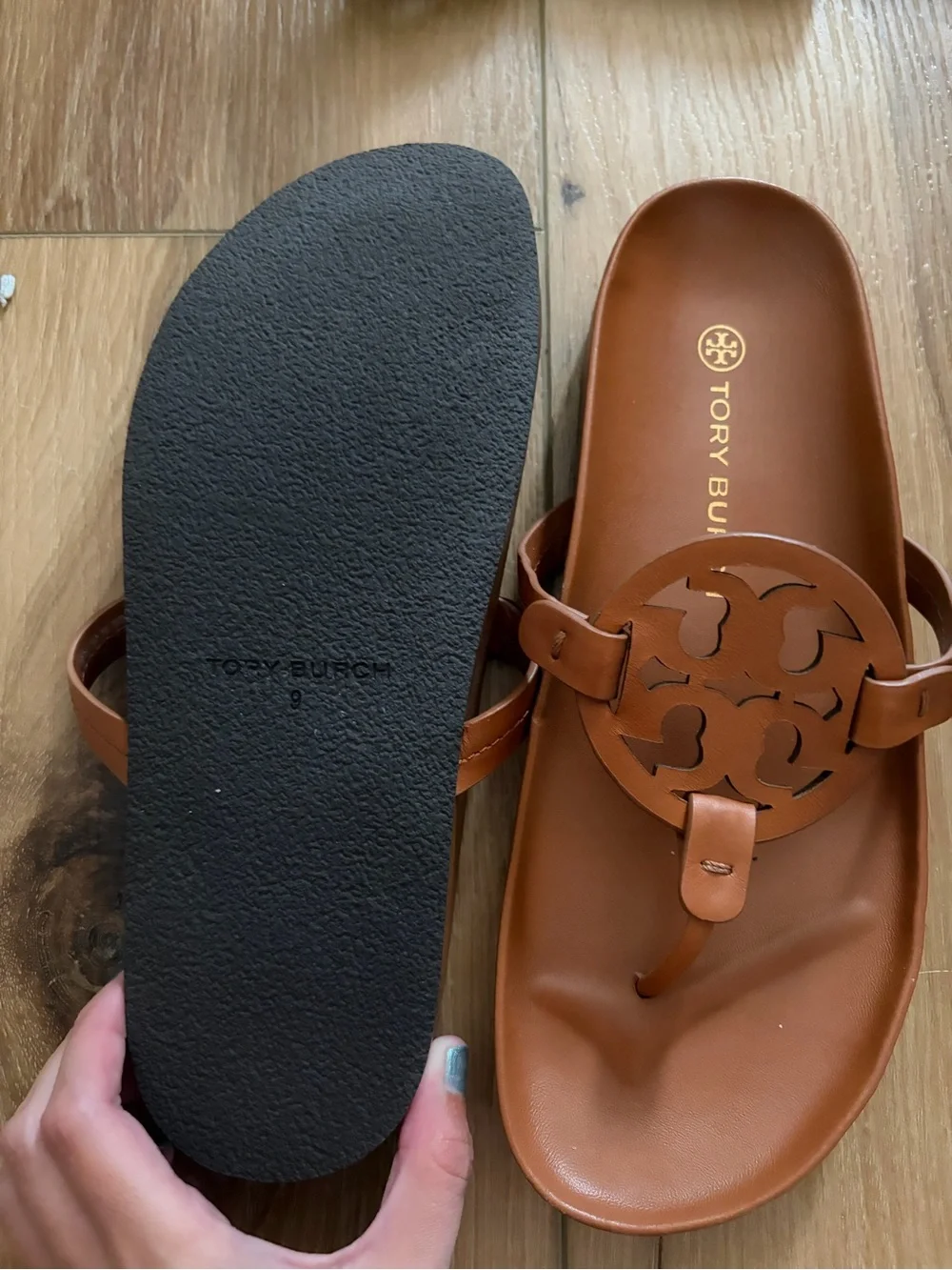 Tory Burch Leather Logo Thong Sandals - Tan Cognac